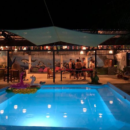 Ananas Guesthouse Moalboal Zewnętrze zdjęcie