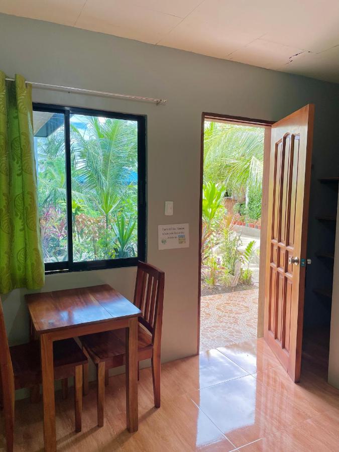 Ananas Guesthouse Moalboal Zewnętrze zdjęcie
