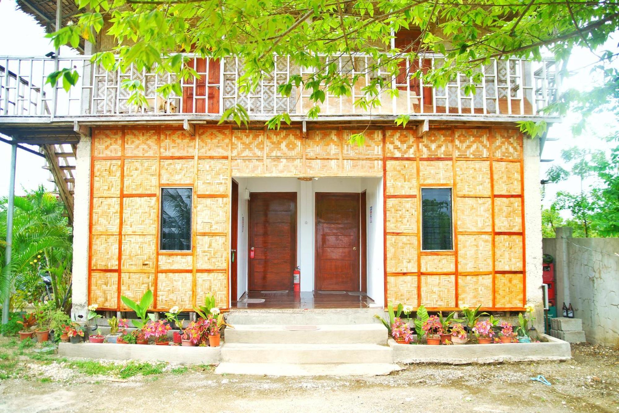 Ananas Guesthouse Moalboal Zewnętrze zdjęcie