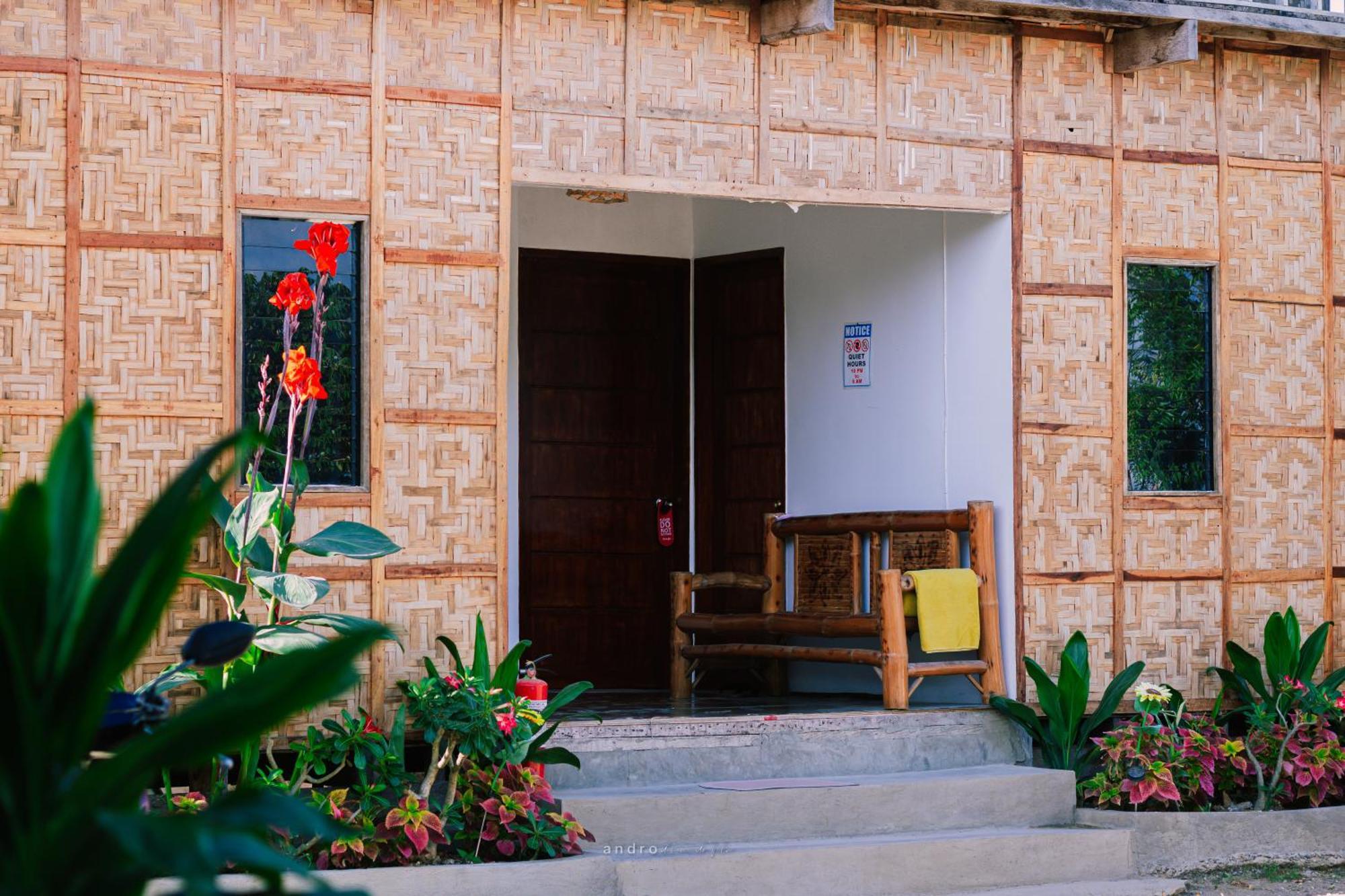 Ananas Guesthouse Moalboal Zewnętrze zdjęcie